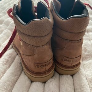 Sorel hiking boot